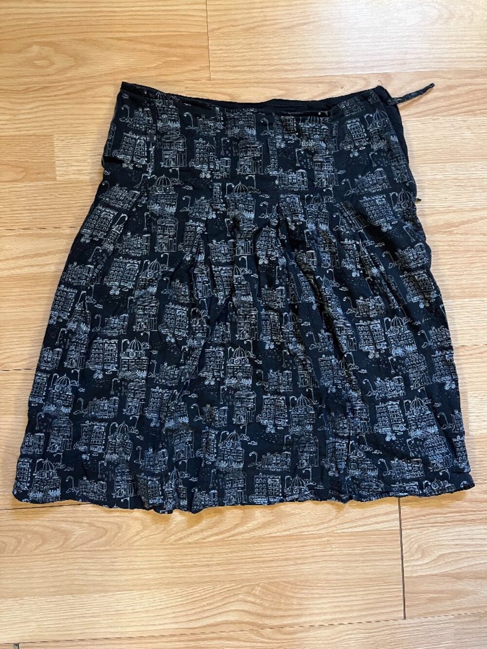 Ecologie Brand Patterned Skirt- Size Small